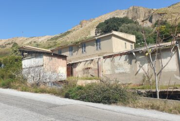 Intero fabbricato vendita